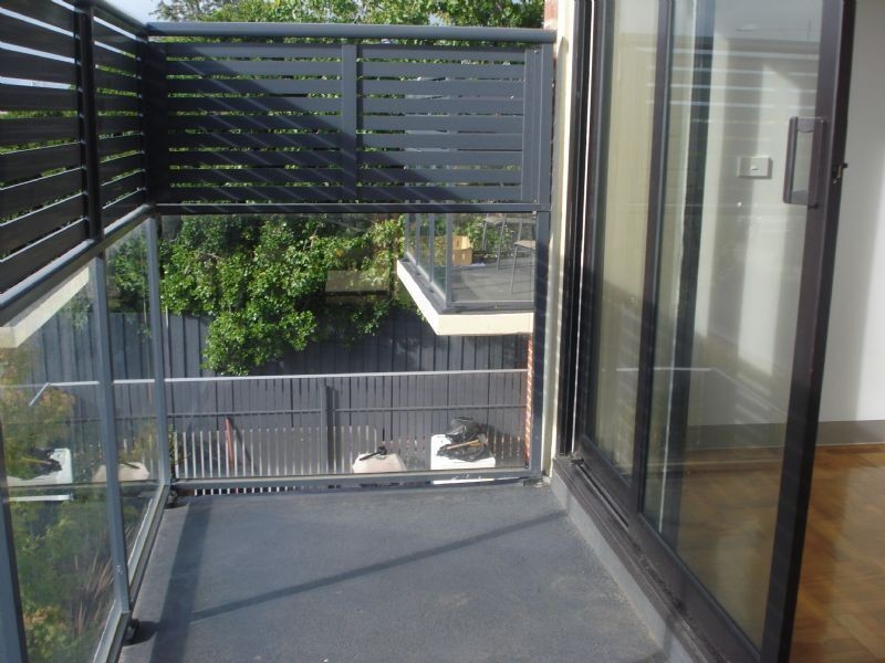 14/28 Burton Avenue, Clayton VIC 3168