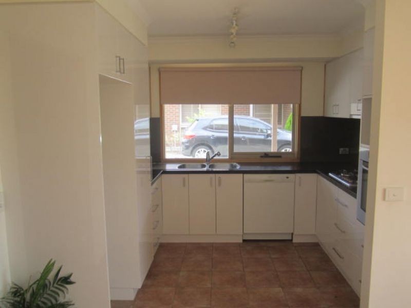 7/2-18 Bourke Road, Oakleigh South VIC 3167