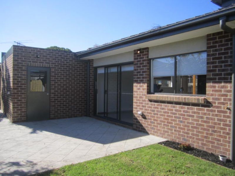 2/14 Hadkinson Street, Clayton South VIC 3169