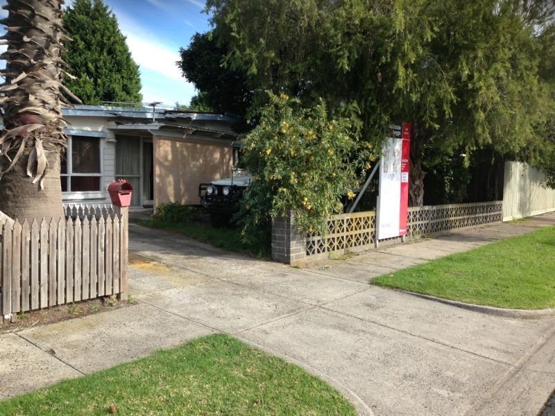 14 Wynnstay Road, Seaford VIC 3198