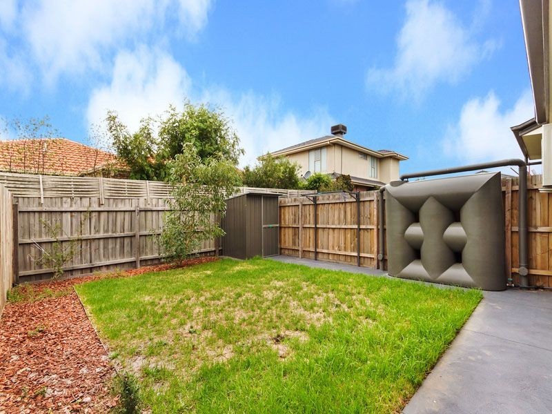 2/4 Rowson Grove, Clarinda VIC 3169