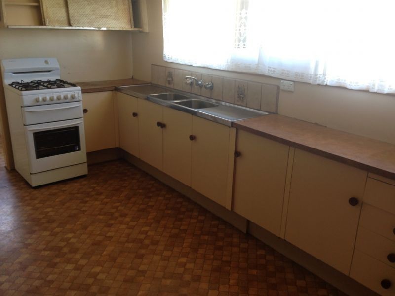 38 Milton Ave, Clayton South VIC 3169