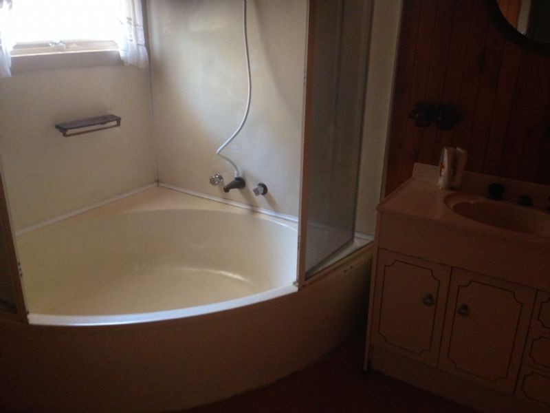 38 Milton Ave, Clayton South VIC 3169