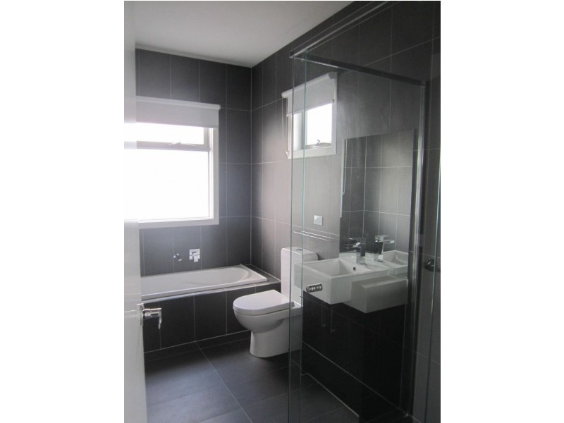 2/111 Moriah Street, Clayton VIC 3168