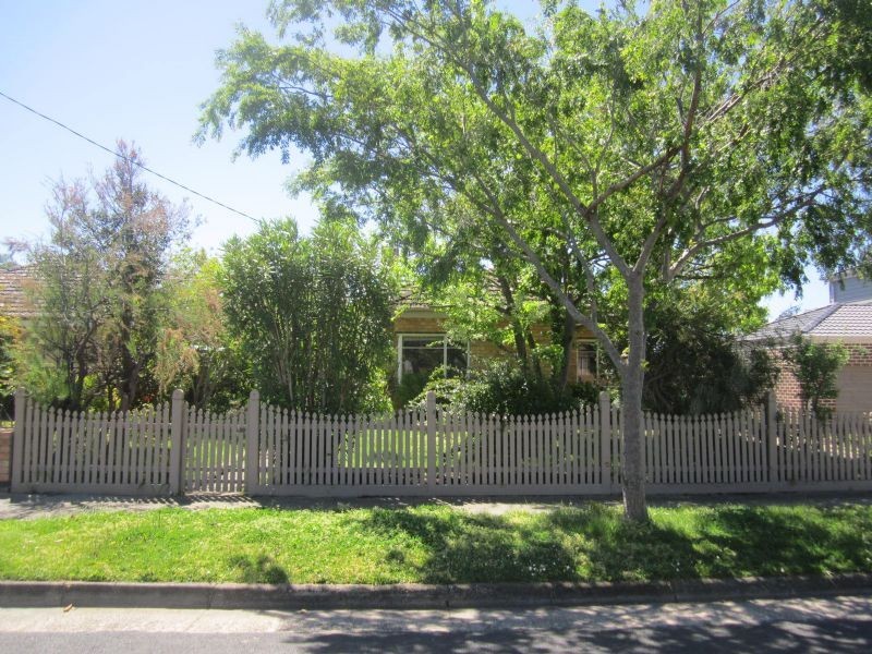 25 Wallace Ave, Murrumbeena VIC 3163