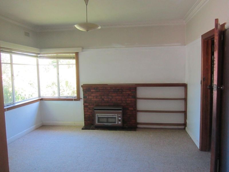 25 Wallace Ave, Murrumbeena VIC 3163