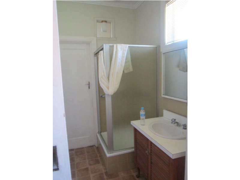 25 Wallace Ave, Murrumbeena VIC 3163