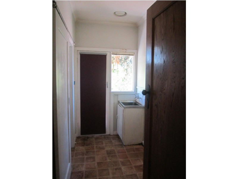 25 Wallace Ave, Murrumbeena VIC 3163