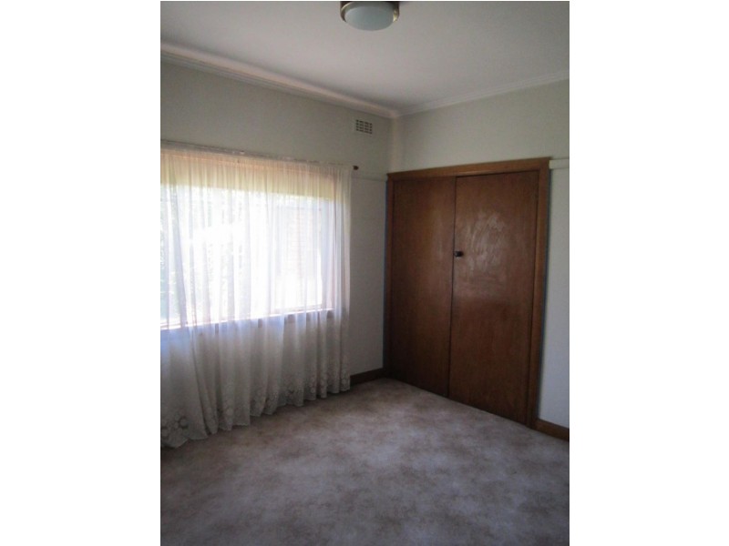 25 Wallace Ave, Murrumbeena VIC 3163