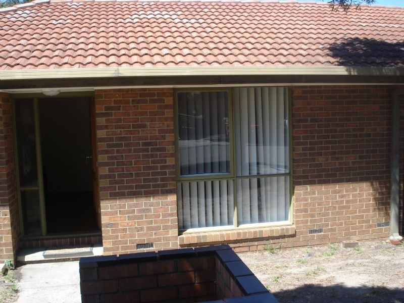 2/8 Dennis Street, Clayton VIC 3168