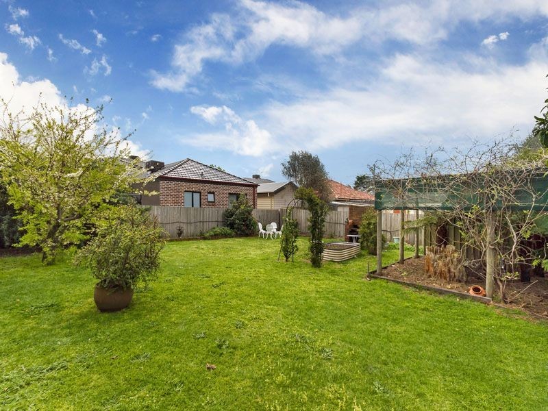 6 Lindsay Street, Clayton VIC 3168
