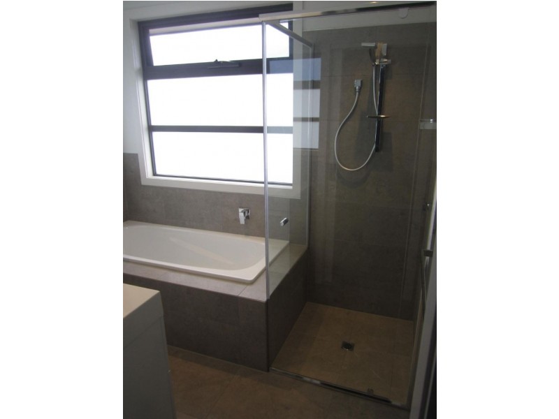 2/74 Eva Street, Clayton VIC 3168