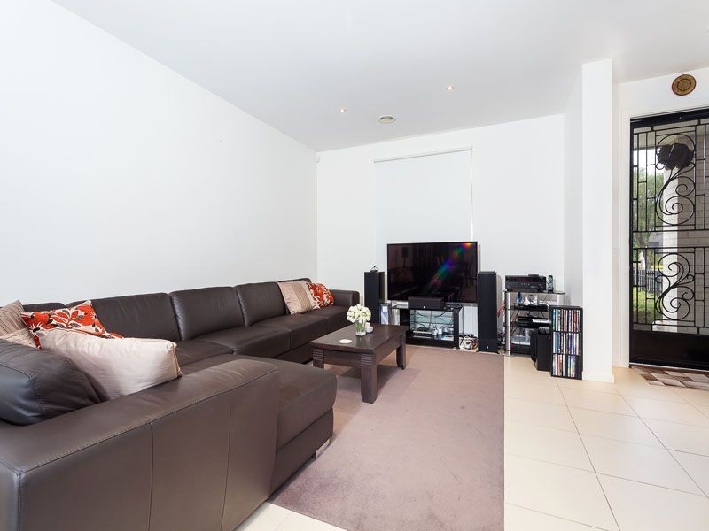 29 Evergreen Boulevard, Clayton South VIC 3169