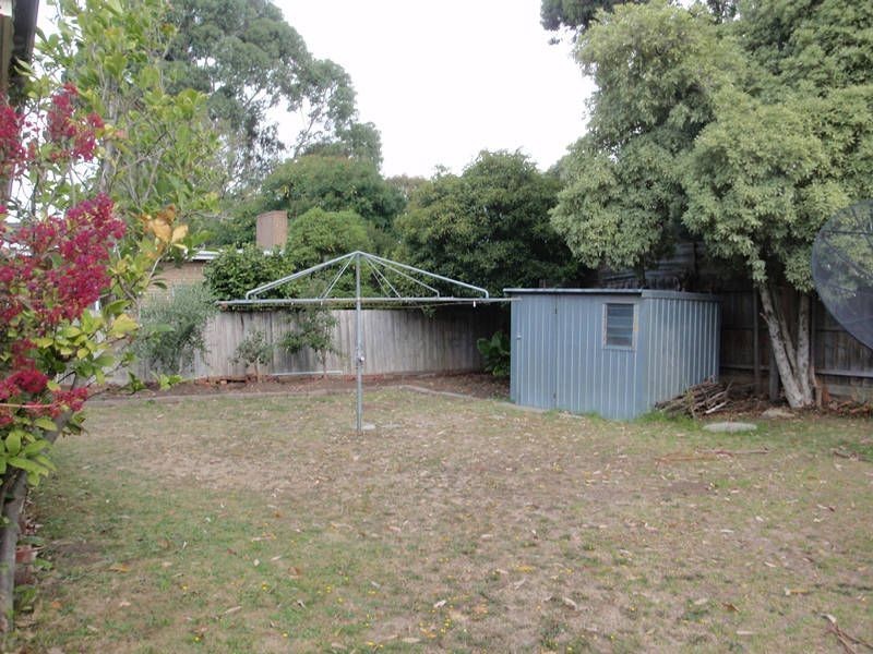 6 Josephine Ave, Mount Waverley VIC 3149