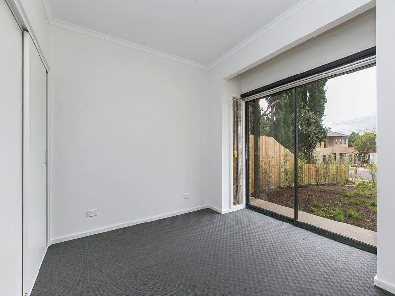 1/5 Hourigan Avenue, Clayton VIC 3168