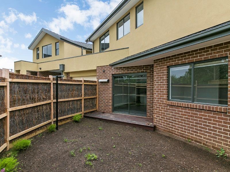 1/5 Hourigan Avenue, Clayton VIC 3168