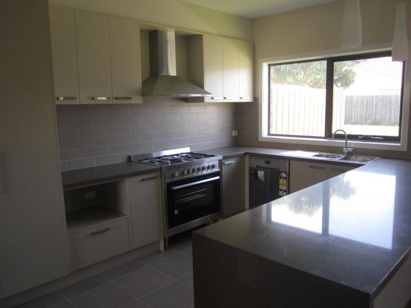 16B Robinson Street, Clayton VIC 3168