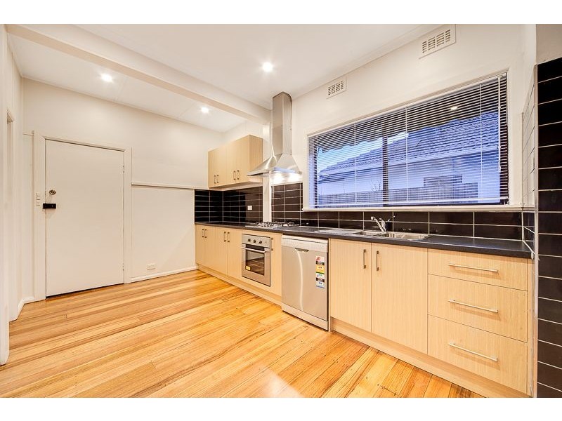1/6 Robinson Street, Clayton VIC 3168