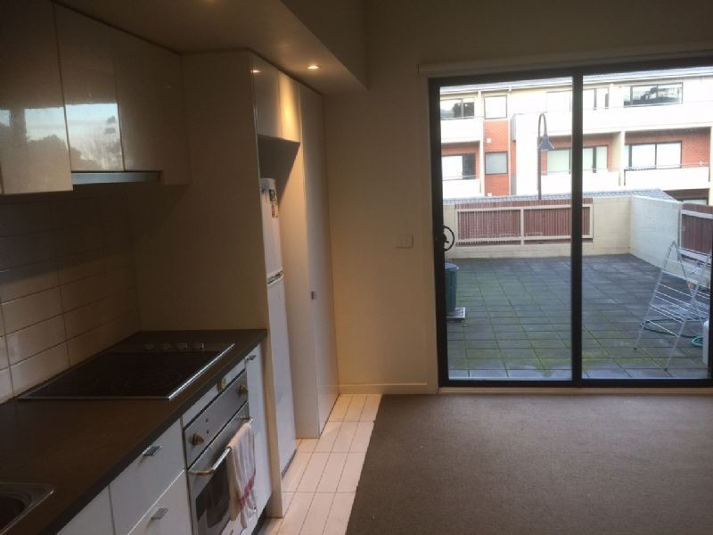 5 Leaf Court, Clayton VIC 3168