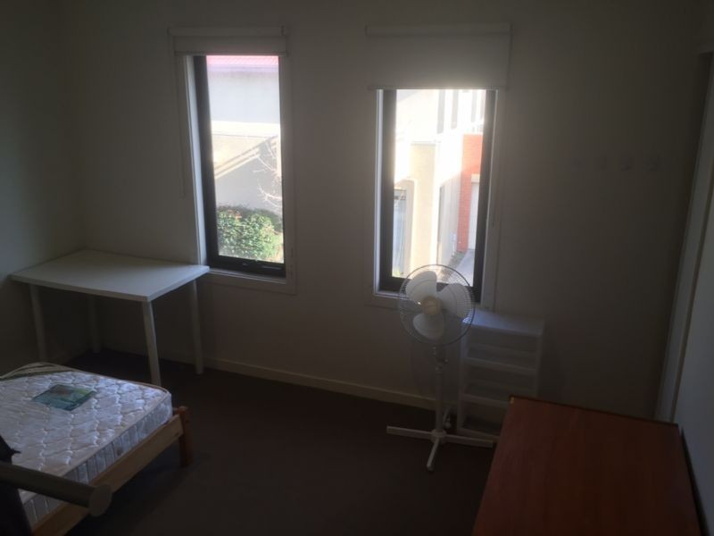 5 Leaf Court, Clayton VIC 3168