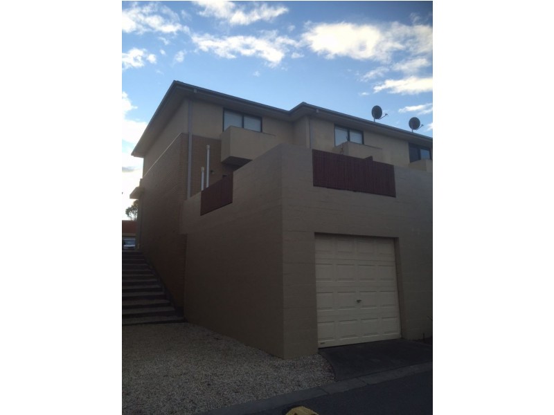 5 Leaf Court, Clayton VIC 3168