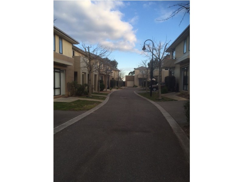 5 Leaf Court, Clayton VIC 3168