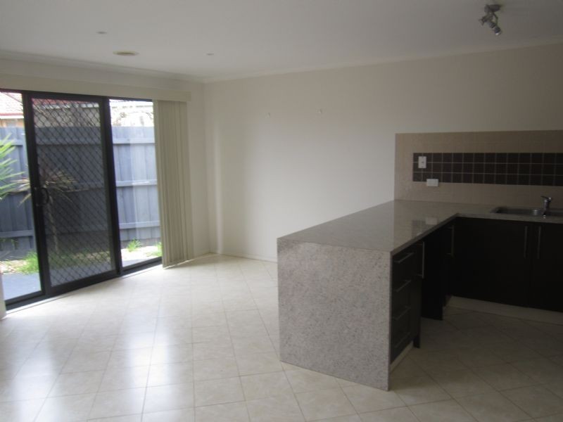 4/57 Clarke Road, Springvale South VIC 3172