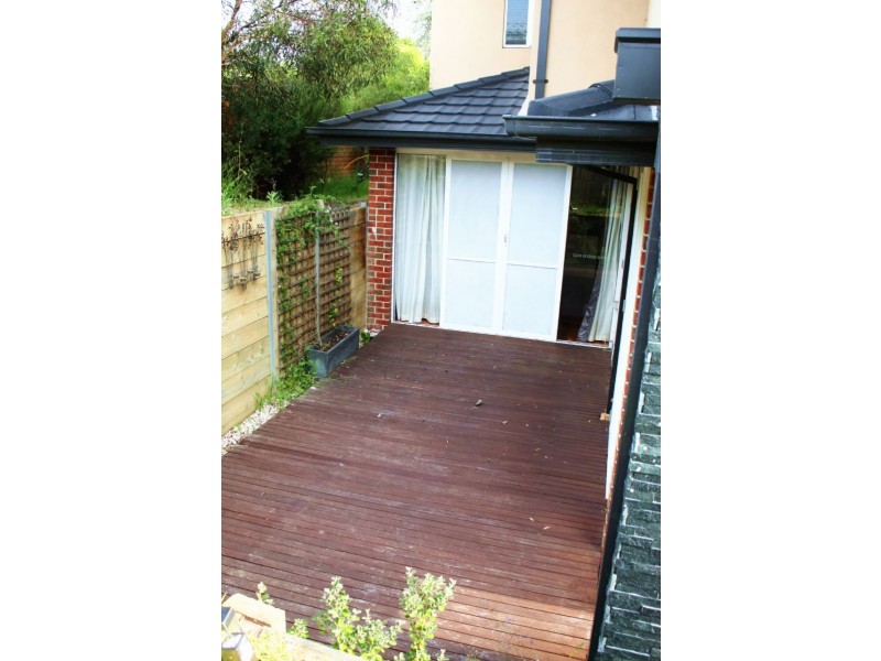 2/132 Ferntree Gully Road, Oakleigh East VIC 3166