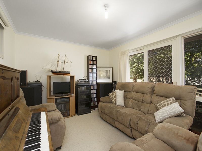 19 Woodside Avenue, Clayton VIC 3168