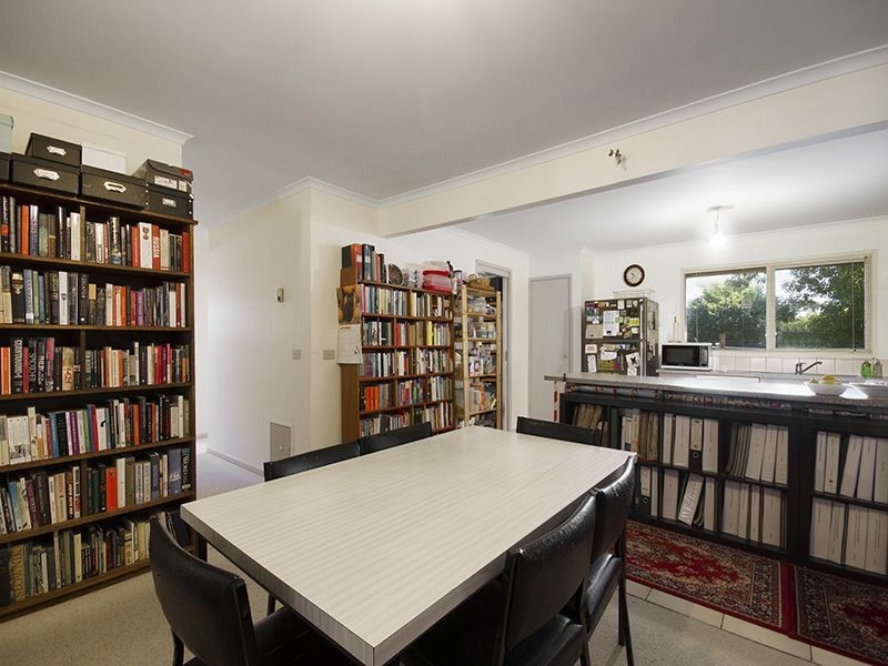 19 Woodside Avenue, Clayton VIC 3168