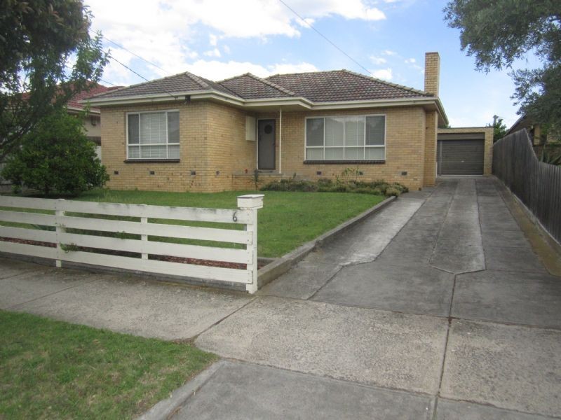 6 Merlyn Ave, Clayton South VIC 3169