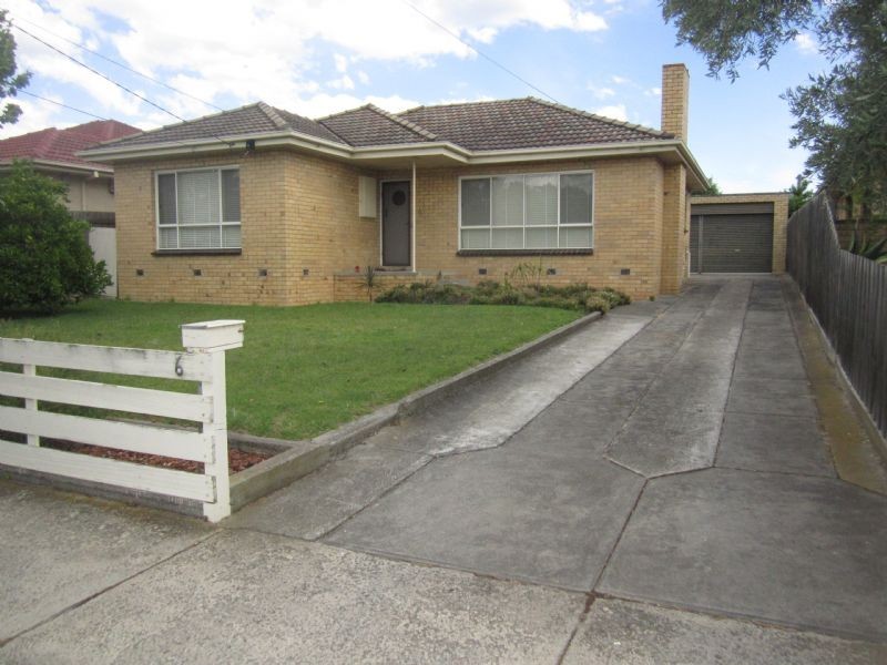 6 Merlyn Ave, Clayton South VIC 3169