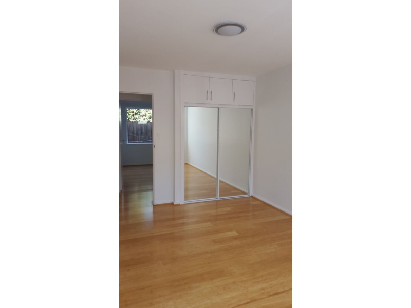 2/9 Clapham Road, Hughesdale VIC 3166