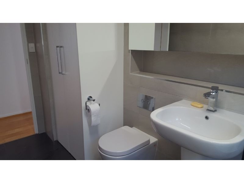 2/9 Clapham Road, Hughesdale VIC 3166