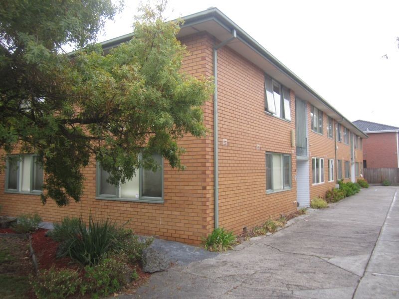 2/9 Clapham Road, Hughesdale VIC 3166