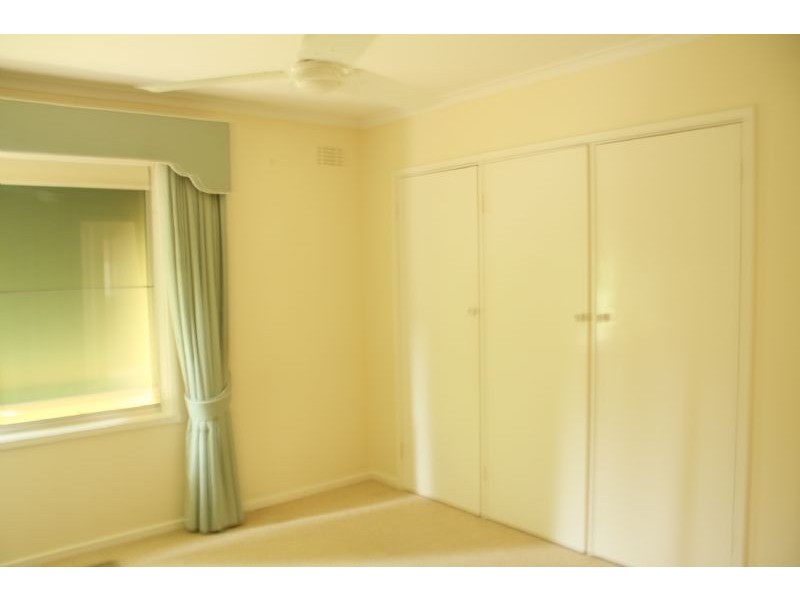 8 Nymph Street, Mitcham VIC 3132