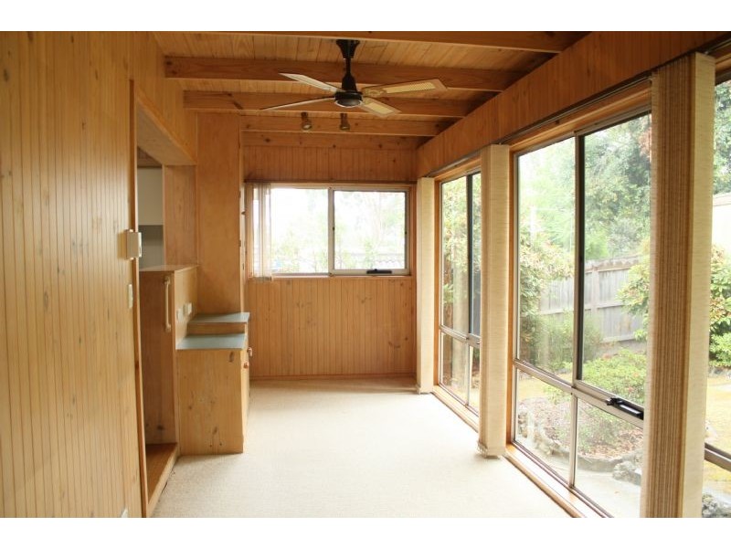 8 Nymph Street, Mitcham VIC 3132