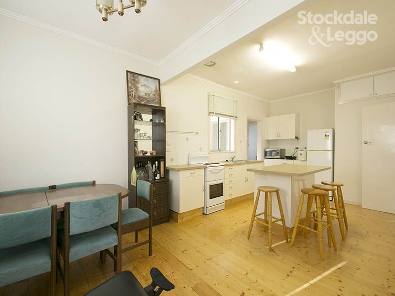 18 Prince Charles Street, Clayton VIC 3168