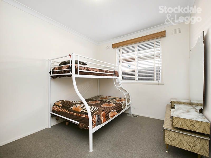 1 Melosa Avenue, Clayton South VIC 3169