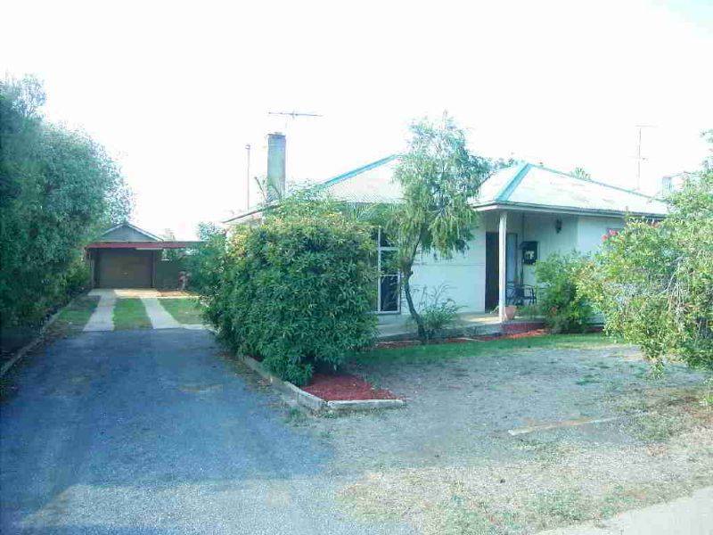 58 Redlands Road, Corowa NSW 2646