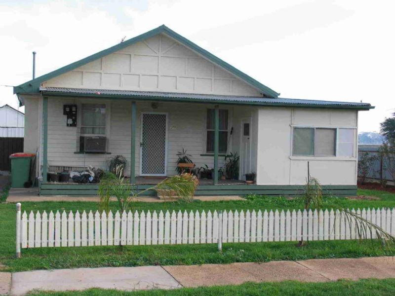311 Honour Avenue, Corowa NSW 2646