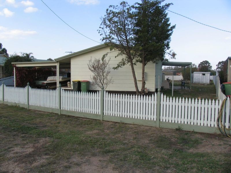 220 Adams Street, Corowa NSW 2646