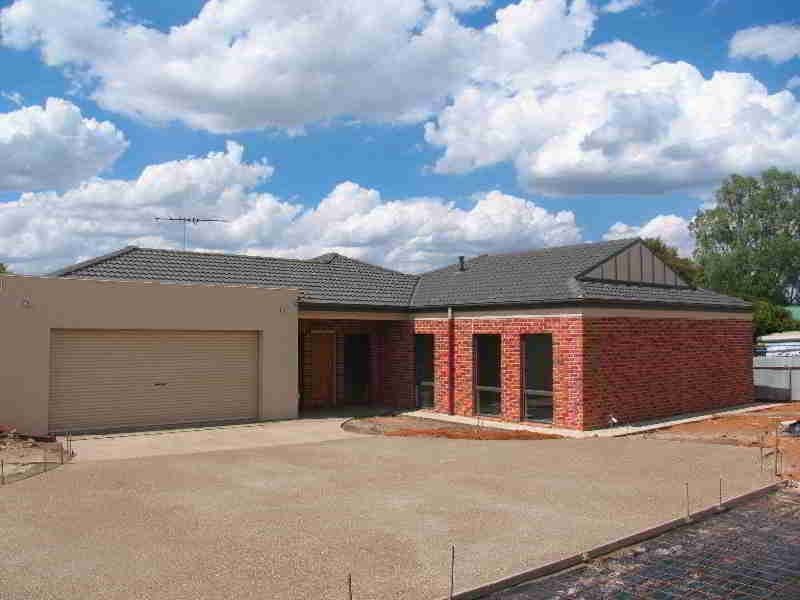 50 Cnr Elizabeth & Sarah Streets, Wahgunyah VIC 3687