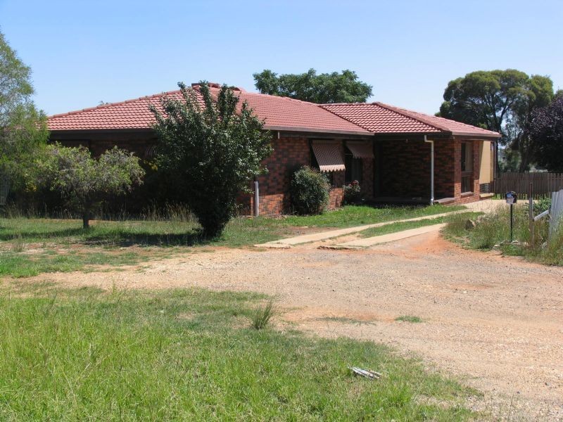 128 Redlands Road, Corowa NSW 2646