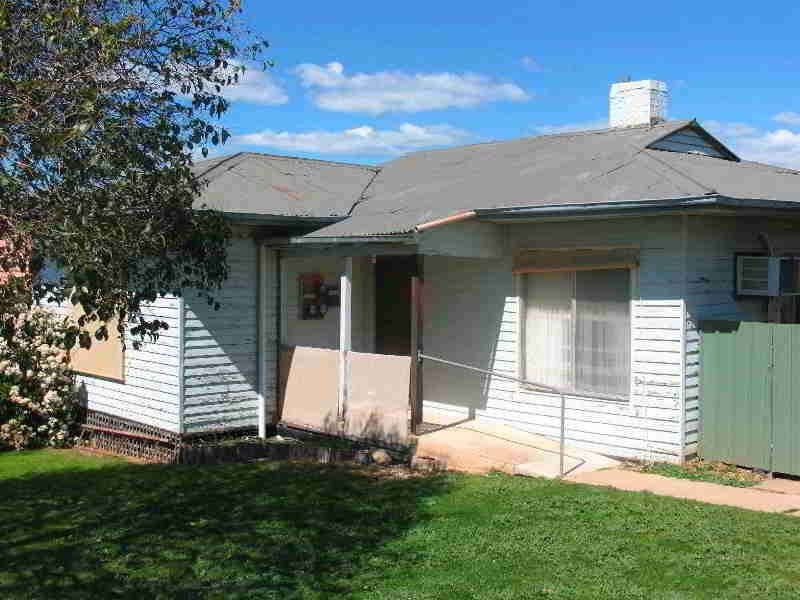 12 William Street, Rutherglen VIC 3685