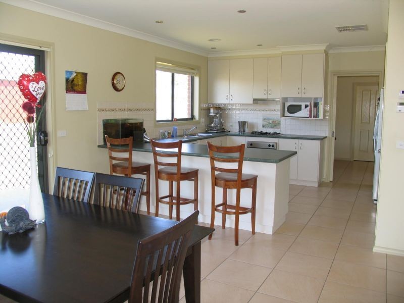 85 Victoria Street, Wahgunyah VIC 3687
