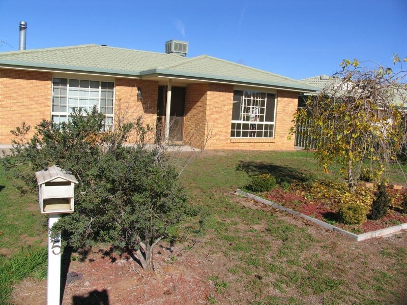 15 Katrina Circuit, Corowa NSW 2646