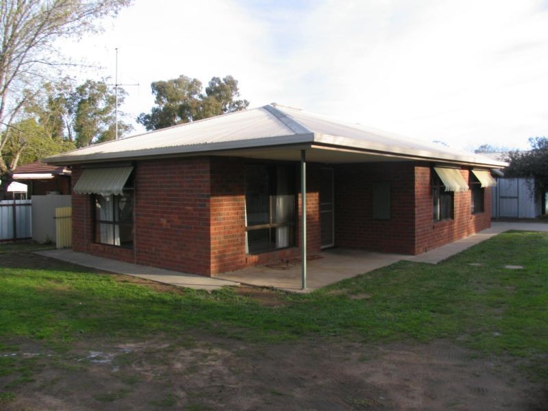 1/7 KING, Rutherglen VIC 3685