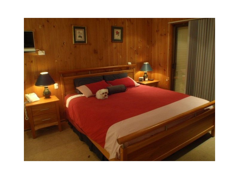 19 Nixon Street, Corowa NSW 2646