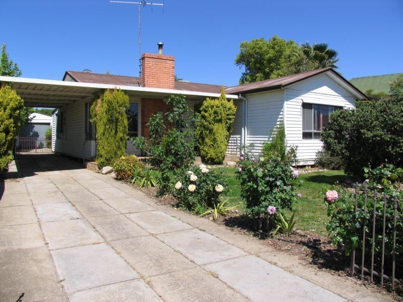 23 BOW STREET, Corowa NSW 2646